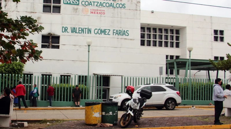 IMSS Bienestar Coatzacoalcos enfrenta falta de personal; 31 vacantes siguen sin aprobarse