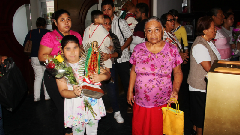 Multitudinaria celebración guadalupana: así se vivieron las mañanitas en Coatzacoalcos