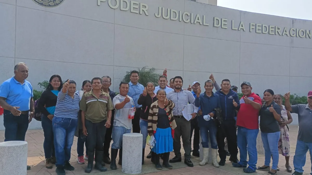 Entre aplausos y lágrimas: así fue la liberación de los siete detenidos en Texistepec