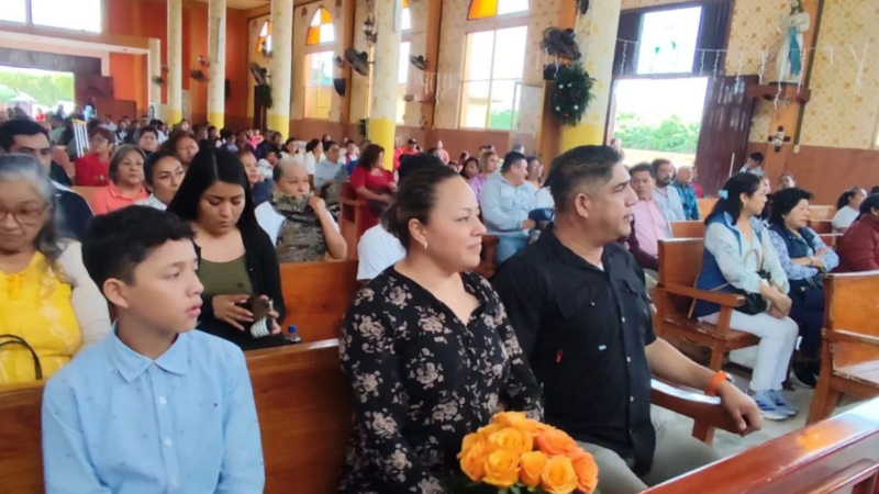 Con misa de acción de gracias, alcalde electo de Jáltipan agradece respaldo ciudadano