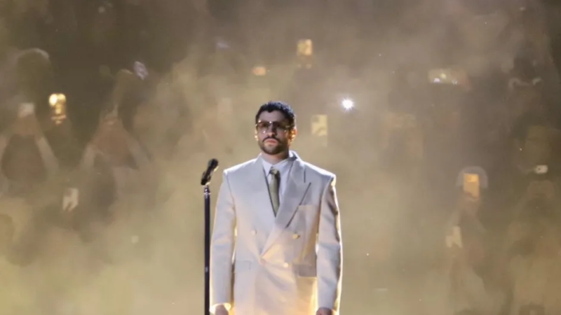 Bad Bunny arremete contra ICE tras recibir un Grammy: “No somos animales”