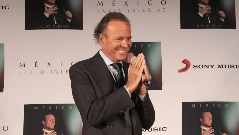 Julio Iglesias es acusado de agresiones sexuales contra ex empleadas: “Me usaba casi todas las noches”