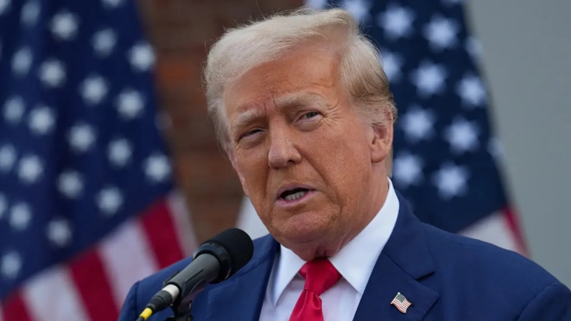 Trump dice que Cuba es una “nación fallida”, presiona para lograr acuerdo con La Habana