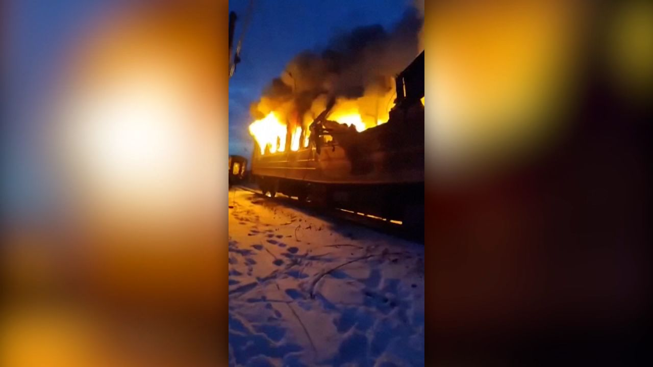 Rusia reanuda ataques nocturnos en las principales ciudades de Ucrania tras el fin de la pausa acordada entre Putin y Trump