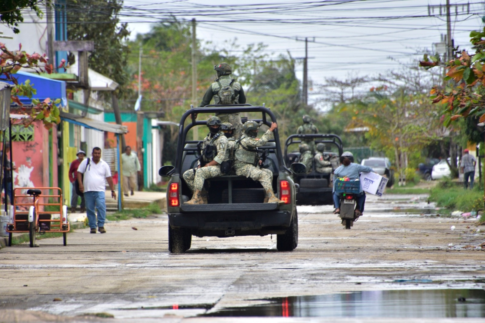 Despliegan operativo tras presunta balacera en la zona baja de Coatzacoalcos; trasciende un herido