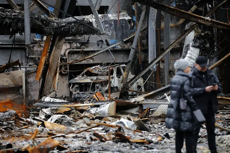 Los hutíes lanzan misiles desde Yemen contra Israel, ampliando la guerra en Medio Oriente