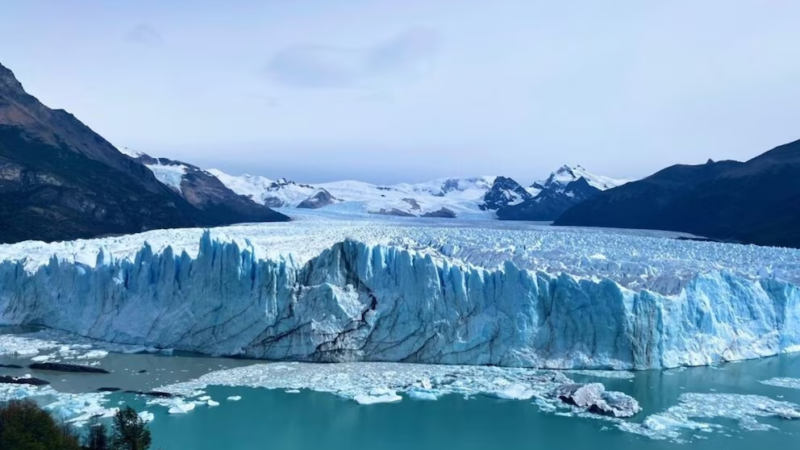 El glaciar Perito Moreno figura entre los 51 lugares más hermosos del mundo, según un ranking