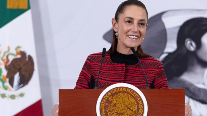 Gobierno de Claudia Sheinbaum reporta abasto de medicamentos superior al 97 % en IMSS e ISSSTE