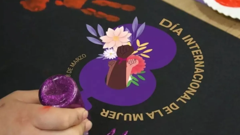 Qué hacer el 8M si no puedes ir a la marcha: 6 ideas entre mujeres