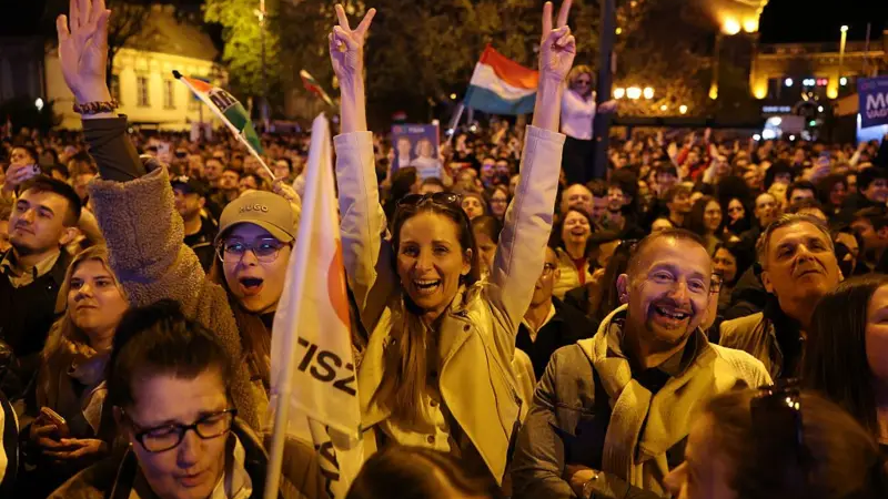 La oposición se impone en las elecciones en Hungría y pondrá fin a 16 años en el poder de Orban, aliado de Trump y Putin