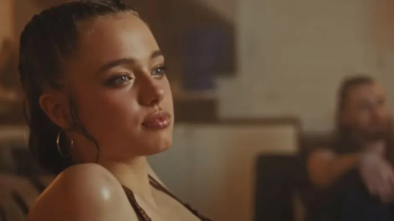 Shiloh Jolie, hija de Angelina Jolie, sorprende en videoclip de K-Pop