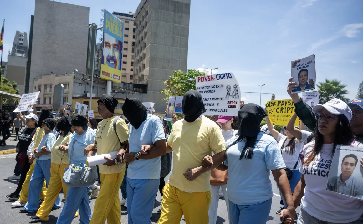 Cae el número de excarcelaciones en Venezuela, dicen ONG, pese a que aún hay más de 500 presos políticos