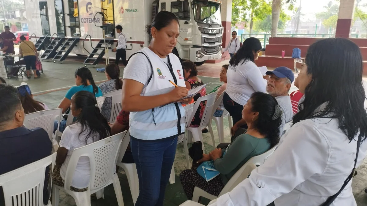 Invita Pedro Miguel Rosaldo a jornadas médicas, feria del empleo y torneo juvenil en Coatzacoalcos