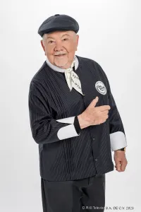 Sergio Corona rompe en llanto durante homenaje en festival de cine y comedia: “Gracias”