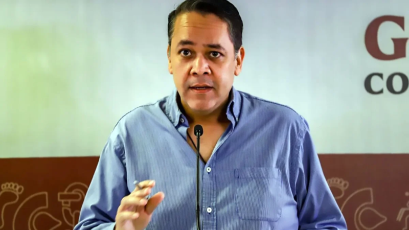 Cae en Europa exsecretario de Finanzas de Sinaloa; se entrega a autoridades de EU