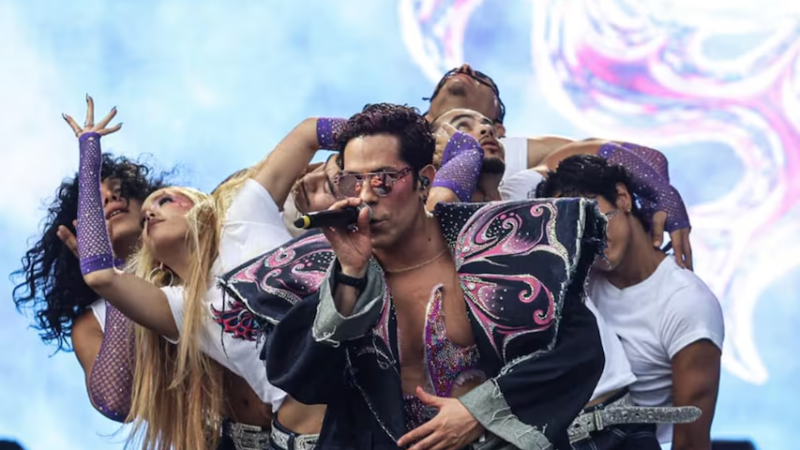 Christian Chávez habla de RBD en el Tecate Emblema: “No puede ser que por una lana no se vuelvan a juntar”