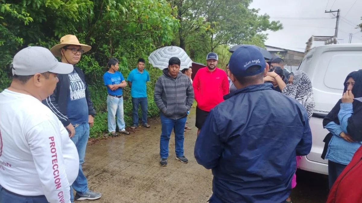 Tras más de 24 horas, ubican a ejidatarios en volcán San Martín; hay un fallecido