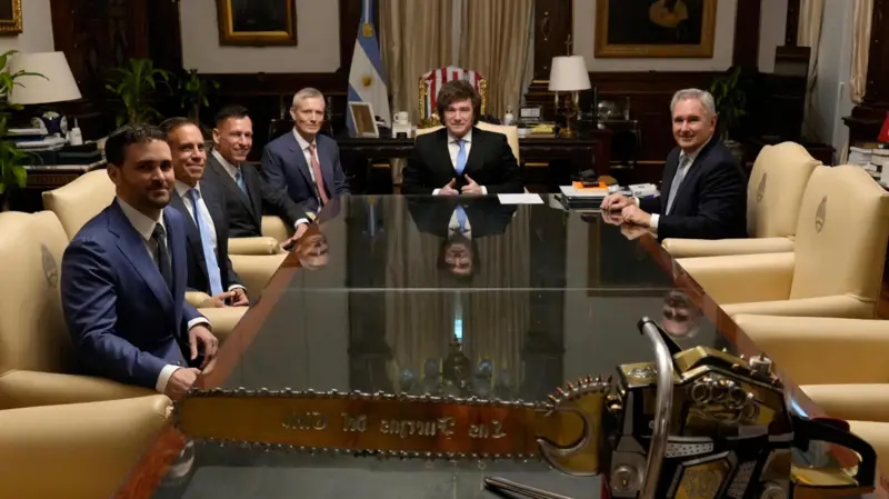 Por qué el polémico multimillonario tecnológico Peter Thiel se instaló en Argentina y cuál es su relación con el gobierno de Milei