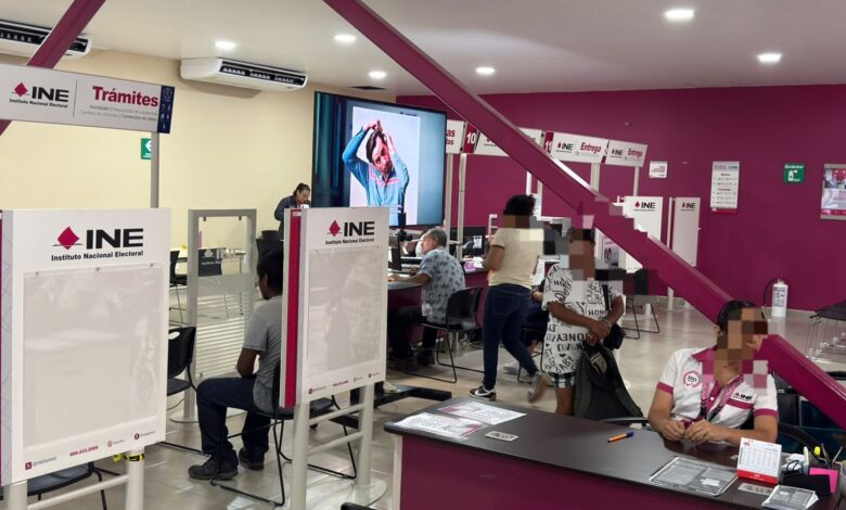 Alerta INE, 2 500 jarochos aún no tienen su credencial de elector por retrasos