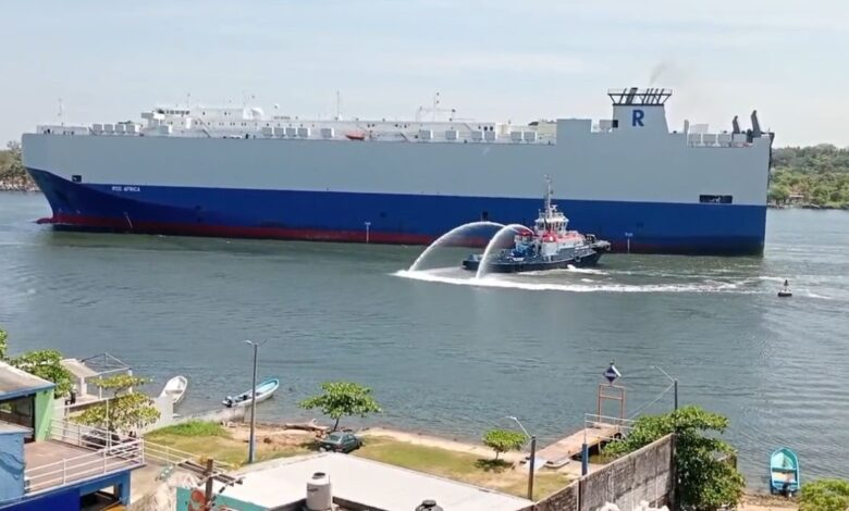 Hyundai proyecta incrementar llegada de autos coreanos a Coatzacoalcos; podrían movilizar hasta 8 mil unidades al mes