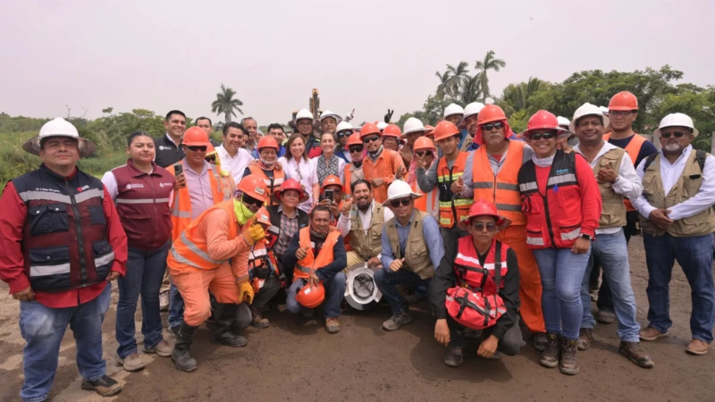 Sheinbaum y Nahle supervisan Acueducto Coatzacoalcos; promete duplicar suministro de agua en la región