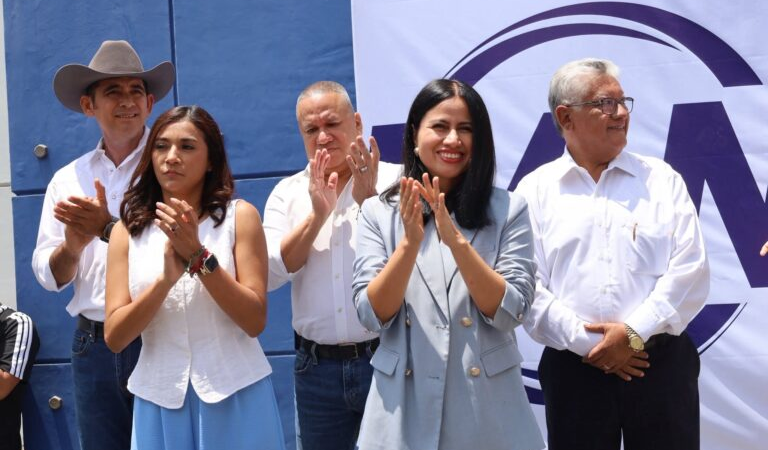Denuncia la diputada Indira Rosales «golpeteo político» tras ser desinvitada a graduación escolar en Medellín, Veracruz