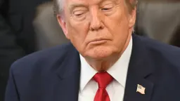 Trump evalúa opciones para expandir las operaciones militares en Irán