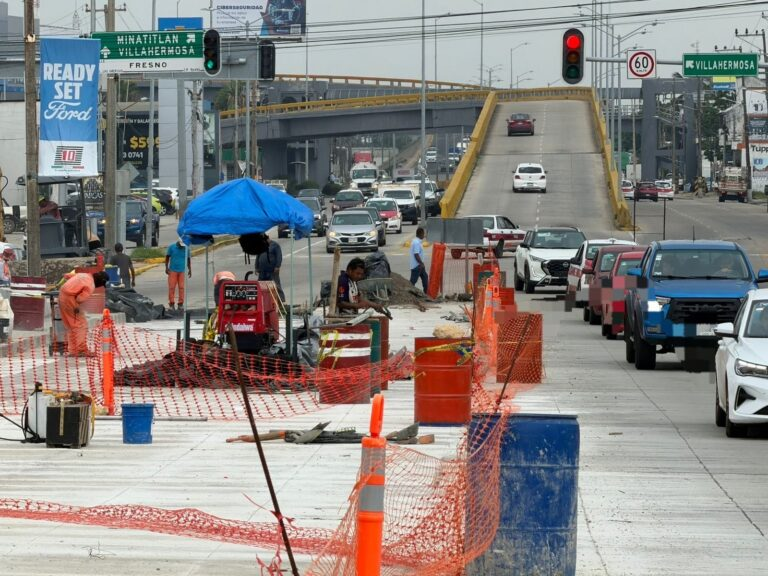 Por ser reabierto el puente Palma Sola de Coatzacoalcos, ya se coló con concreto toda la vía