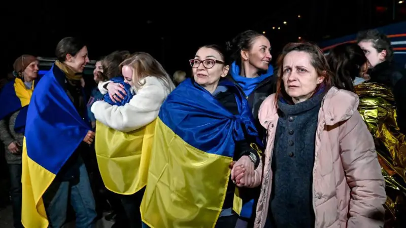 Lo que una investigación de la BBC revela sobre la red de “cárceles de tortura” de Rusia en Ucrania