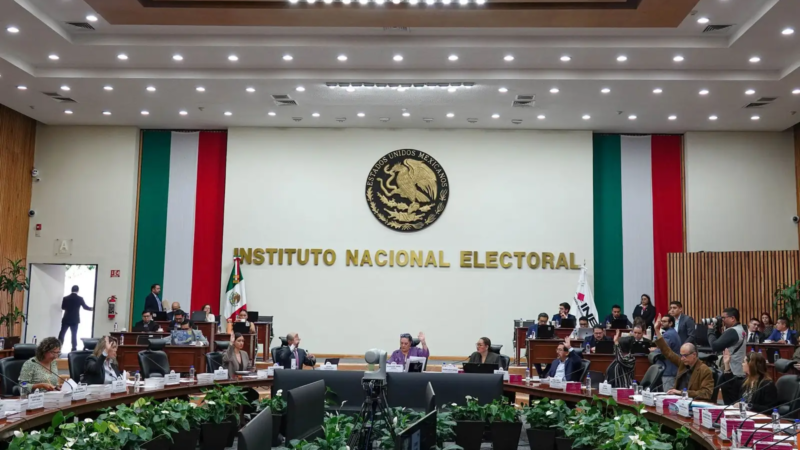 Instala INE comisión para verificar integridad de candidaturas 2027